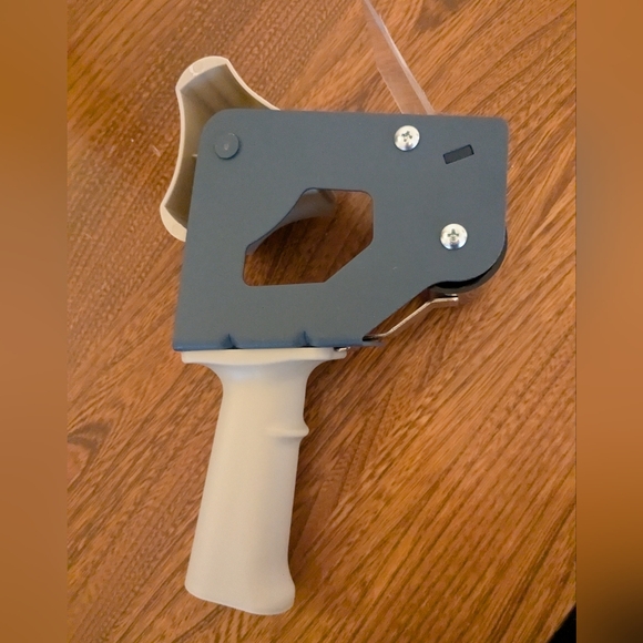 Shurtape Heavy Duty Packing Tape Gun Dispenser 2" - Picture 2 of 3